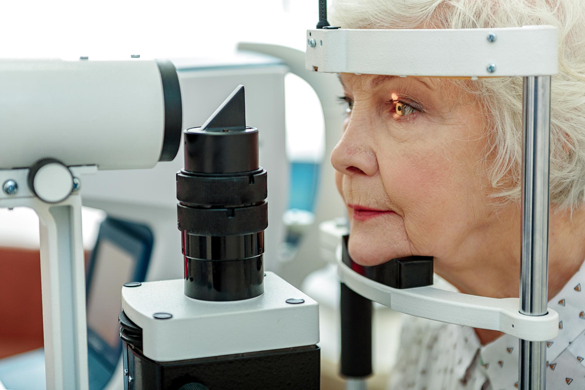 Cataract Evaluation & Consultation